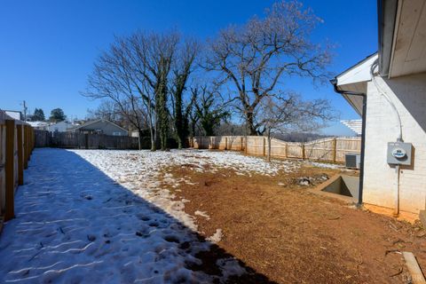 Tiny photo for 220 Chambers Street, Lynchburg, VA 24501 (MLS # 364211)