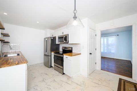 Tiny photo for 220 Chambers Street, Lynchburg, VA 24501 (MLS # 364211)