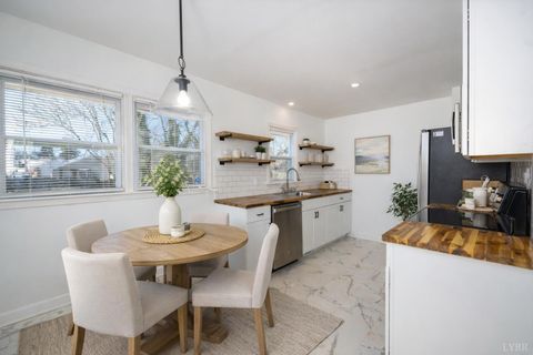 Tiny photo for 220 Chambers Street, Lynchburg, VA 24501 (MLS # 364211)