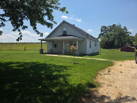 Homes For Sale - 1791 Horseshoe Road<br/> Appomattox, VA 24522
