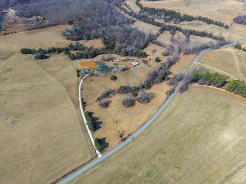 Tiny photo for 801 Purdum Mill Road, Appomattox, VA 24522 (MLS # 364819)