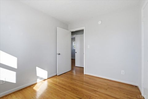 Tiny photo for 113 Wayne Drive, Lynchburg, VA 24502 (MLS # 363703)