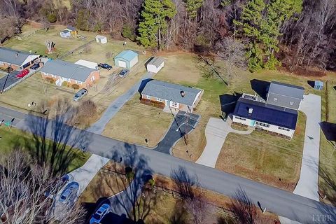 Tiny photo for 113 Wayne Drive, Lynchburg, VA 24502 (MLS # 363703)