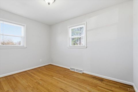 Tiny photo for 113 Wayne Drive, Lynchburg, VA 24502 (MLS # 363703)