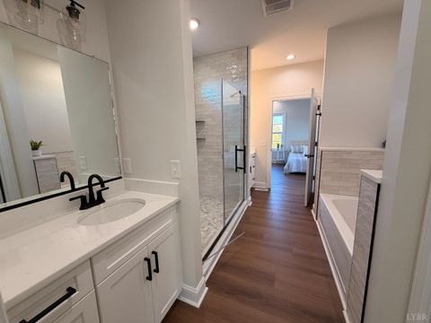 Tiny photo for 1100 Live Oak Court, Forest, VA 24551 (MLS # 363967)