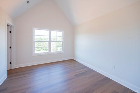 Tiny photo for 1100 Live Oak Court, Forest, VA 24551 (MLS # 363967)