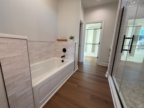 Tiny photo for 1100 Live Oak Court, Forest, VA 24551 (MLS # 363967)