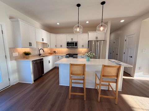 Tiny photo for 1100 Live Oak Court, Forest, VA 24551 (MLS # 363967)