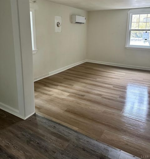 Tiny photo for 3 Watts St Ext St, Gretna, VA 24557 (MLS # 362458)