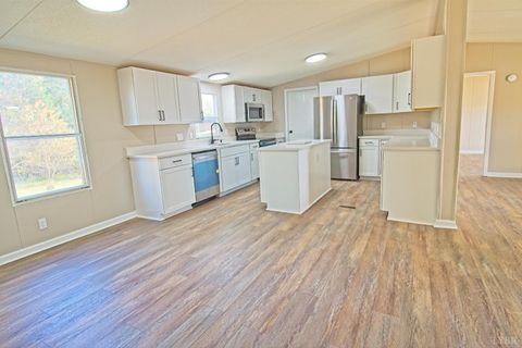 Tiny photo for 2788 Marysville Road, Altavista, VA 24517 (MLS # 362856)