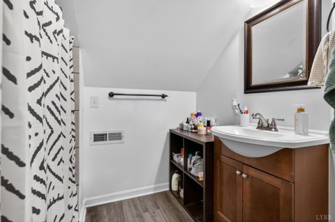 Tiny photo for 1305 Harding Street Street, Lynchburg, VA 24502 (MLS # 366790)