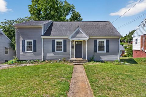 Photo of 1305 Harding Street Street, Lynchburg, VA 24502 (MLS # 366790)