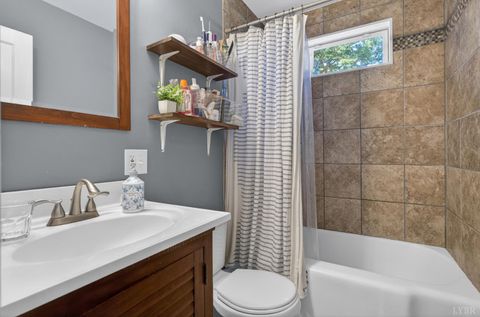 Tiny photo for 1305 Harding Street Street, Lynchburg, VA 24502 (MLS # 366790)