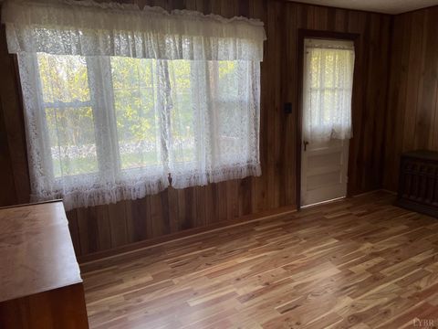 Tiny photo for 509 Riverbend Road, Altavista, VA 24517 (MLS # 363213)