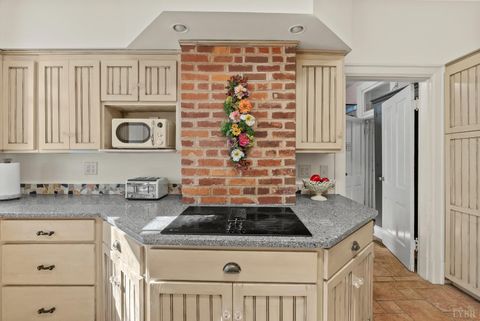Tiny photo for 116 Winridge Drive, Madison Heights, VA 24572 (MLS # 366704)