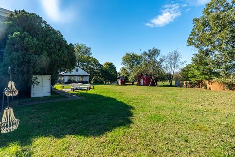Tiny photo for 116 Winridge Drive, Madison Heights, VA 24572 (MLS # 366704)