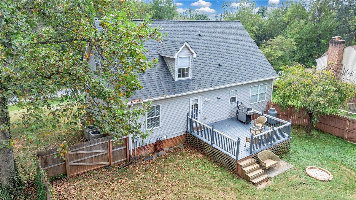 Lynchburg, Virginia 24502, United States, 3 Bedrooms Bedrooms, ,4 BathroomsBathrooms,Residential,Active,210405