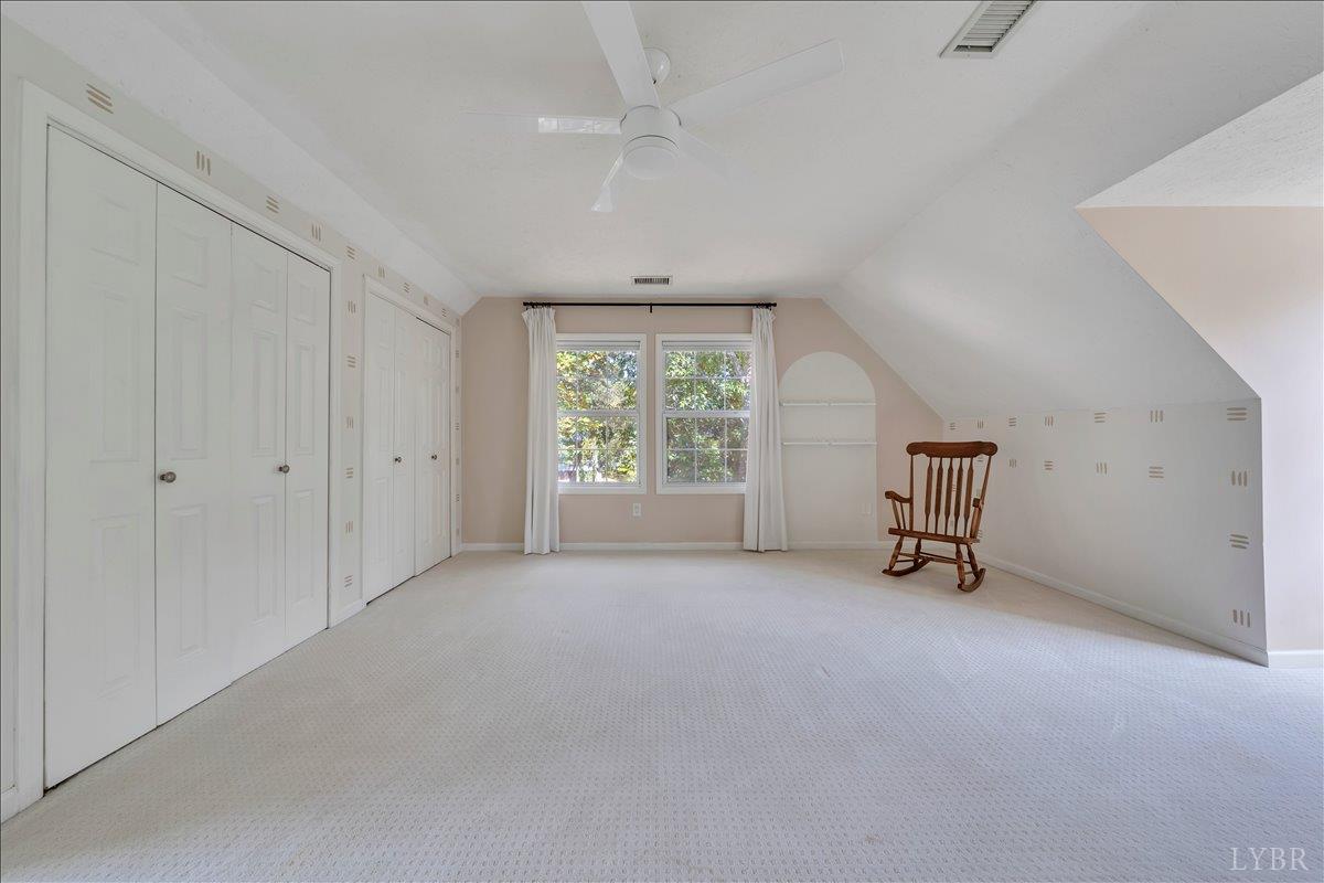 Lynchburg, Virginia 24502, United States, 3 Bedrooms Bedrooms, ,4 BathroomsBathrooms,Residential,Active,210405