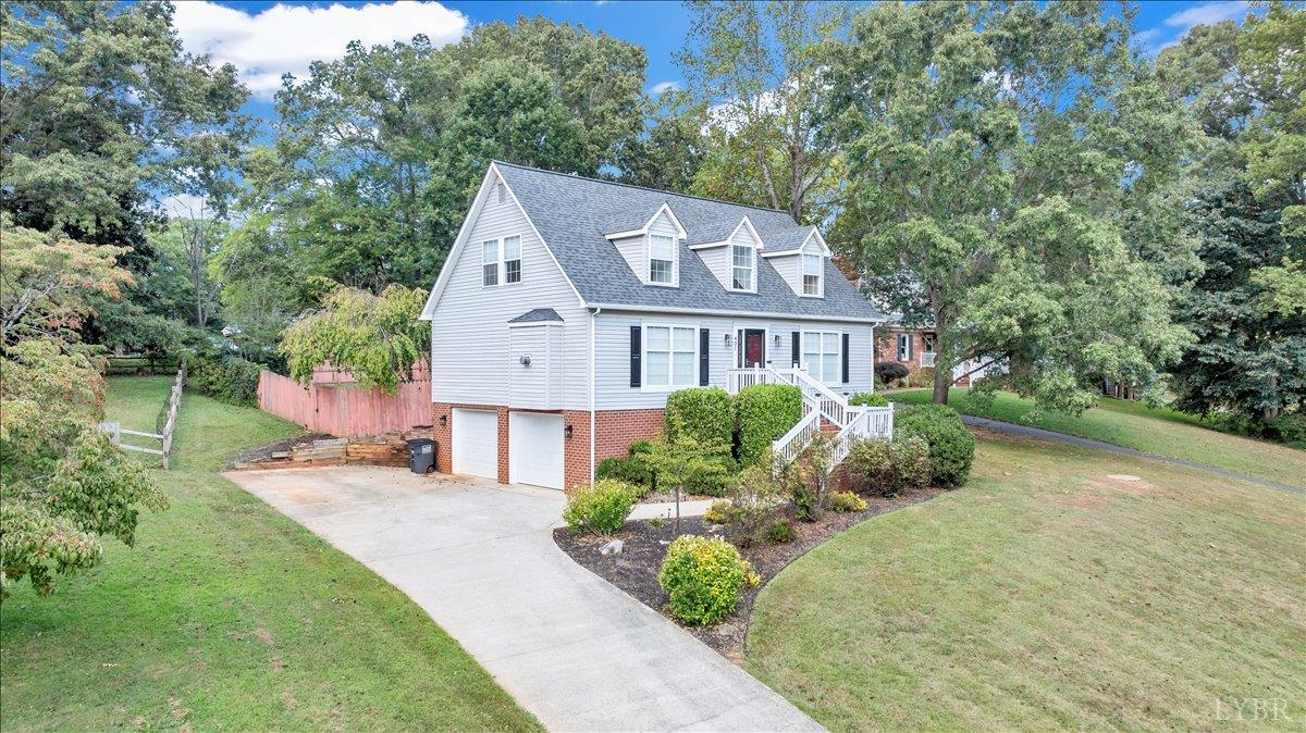 Lynchburg, Virginia 24502, United States, 3 Bedrooms Bedrooms, ,4 BathroomsBathrooms,Residential,Active,210405