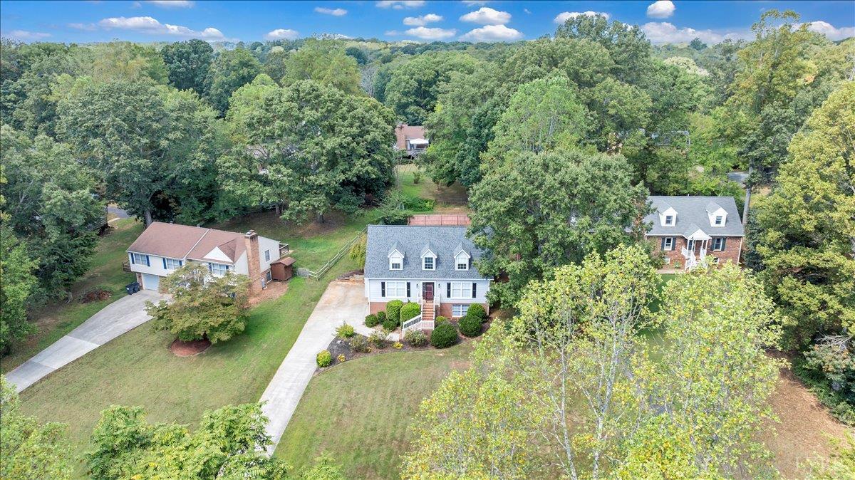 Lynchburg, Virginia 24502, United States, 3 Bedrooms Bedrooms, ,4 BathroomsBathrooms,Residential,Active,210405