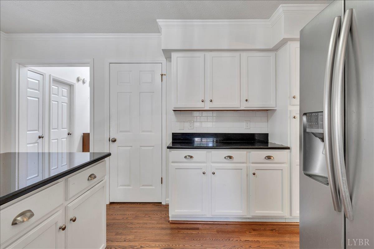 Lynchburg, Virginia 24502, United States, 3 Bedrooms Bedrooms, ,4 BathroomsBathrooms,Residential,Active,210405