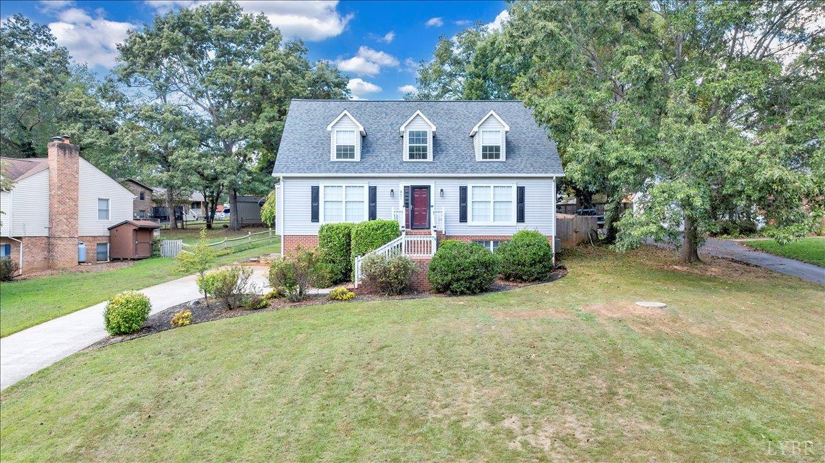 Lynchburg, Virginia 24502, United States, 3 Bedrooms Bedrooms, ,4 BathroomsBathrooms,Residential,Active,210405