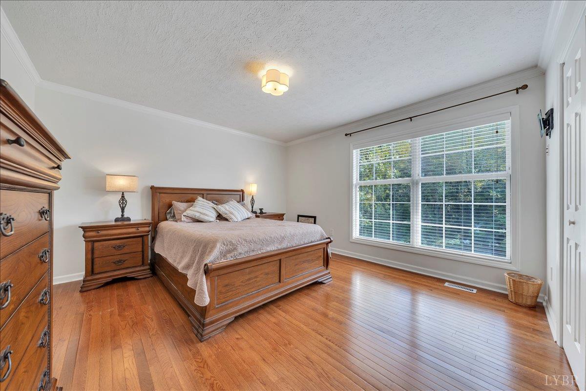 Lynchburg, Virginia 24502, United States, 3 Bedrooms Bedrooms, ,4 BathroomsBathrooms,Residential,Active,210405