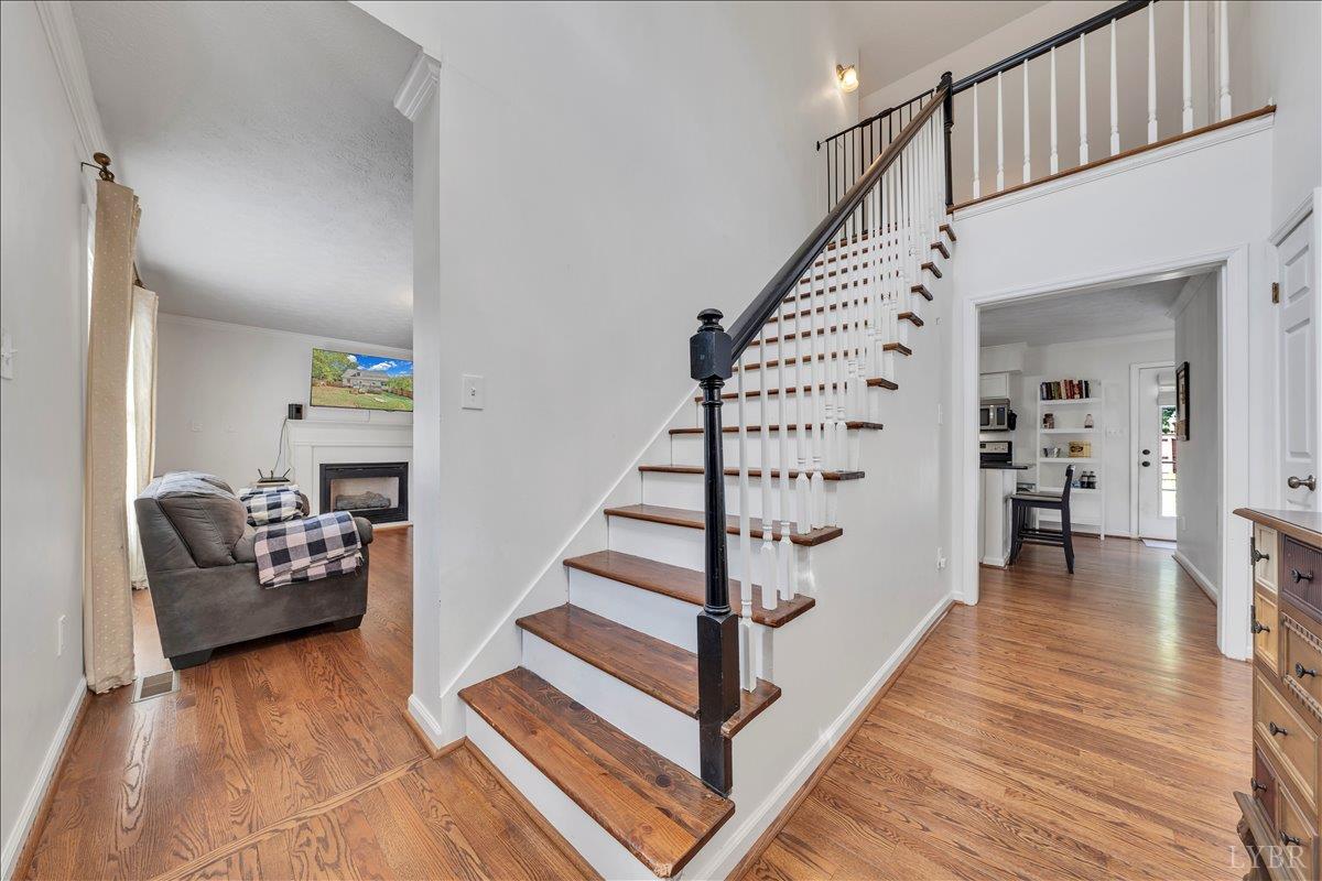 Lynchburg, Virginia 24502, United States, 3 Bedrooms Bedrooms, ,4 BathroomsBathrooms,Residential,Active,210405