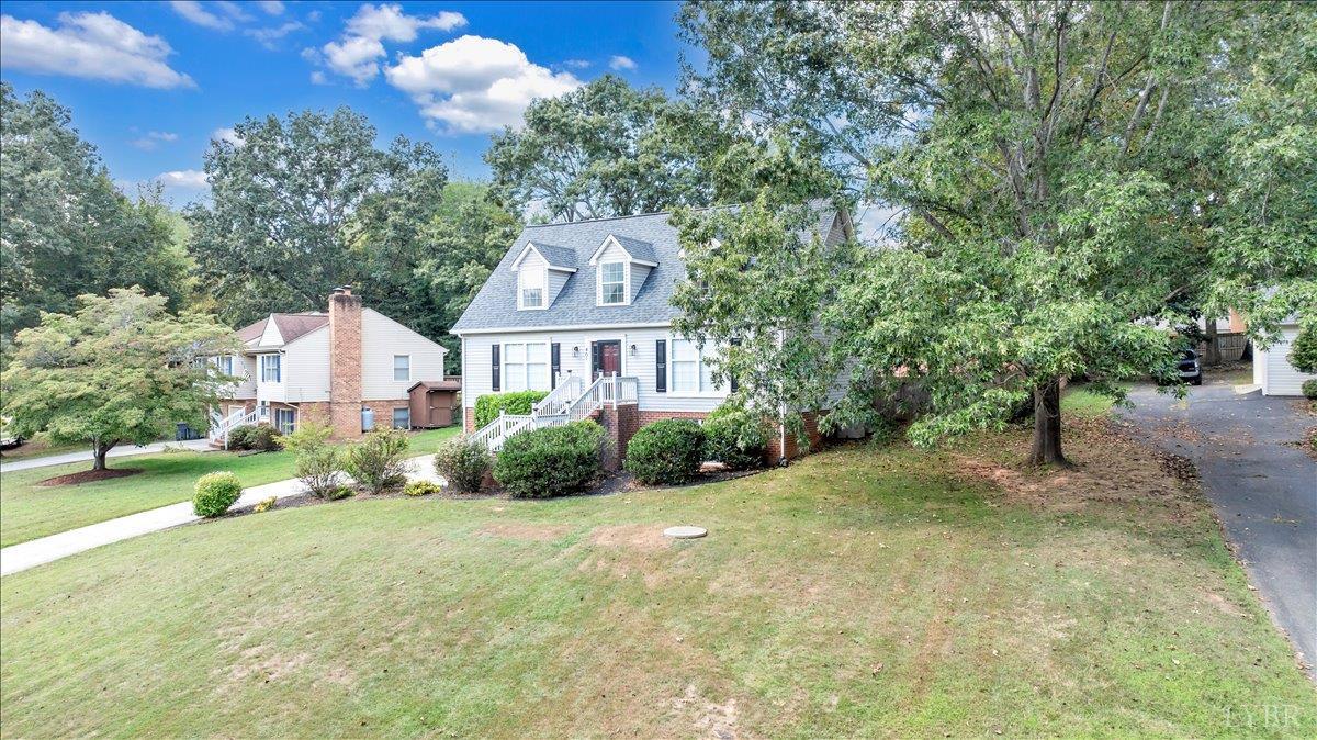 Lynchburg, Virginia 24502, United States, 3 Bedrooms Bedrooms, ,4 BathroomsBathrooms,Residential,Active,210405