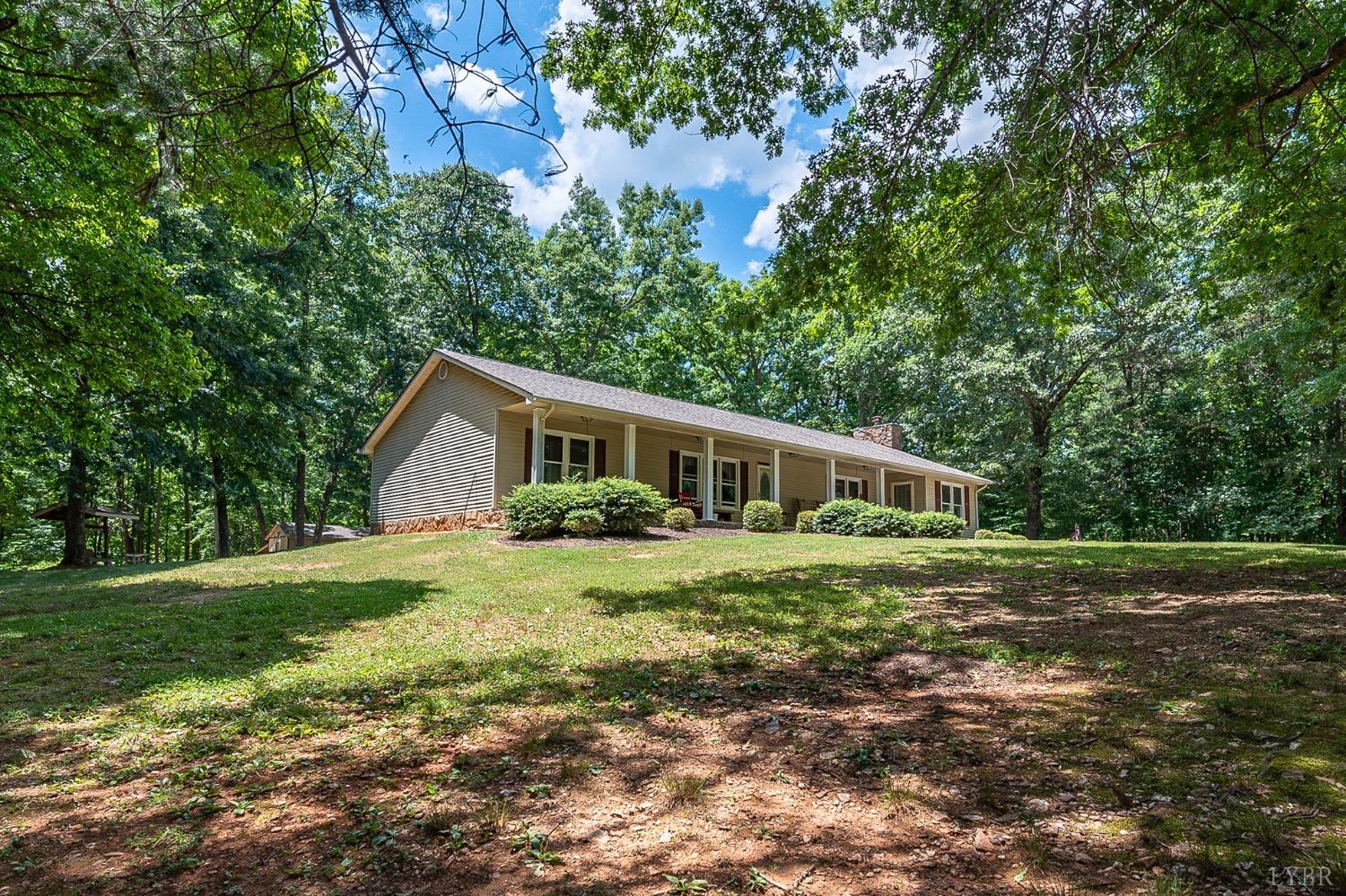 1447 Von Roy Road, Bedford, Virginia image 3