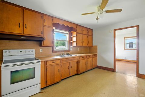 Tiny photo for 144 Hamlin Avenue, Danville, VA 24540 (MLS # 363989)