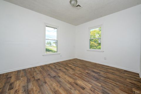 Tiny photo for 3567 Wards Road, Altavista, VA 24517 (MLS # 362250)