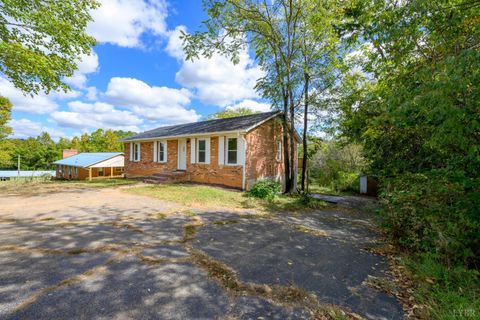 Tiny photo for 3567 Wards Road, Altavista, VA 24517 (MLS # 362250)
