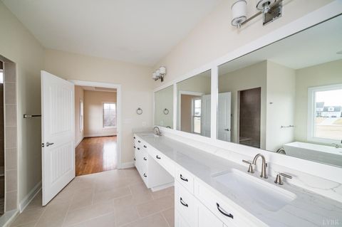 Tiny photo for 1510 Autumn Run Drive, Forest, VA 24551 (MLS # 366717)