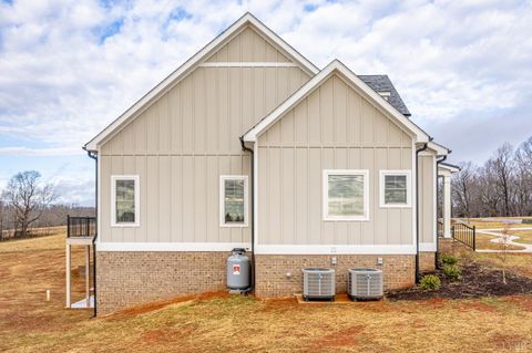 Tiny photo for 1510 Autumn Run Drive, Forest, VA 24551 (MLS # 366717)
