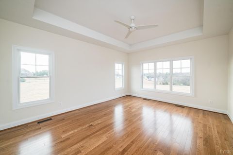 Tiny photo for 1510 Autumn Run Drive, Forest, VA 24551 (MLS # 366717)