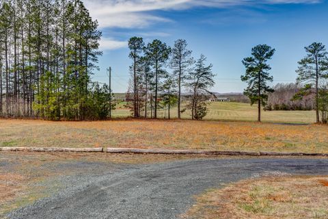 Tiny photo for 2518 Reedy Spring Road, Spout Spring, VA 24593 (MLS # 365081)