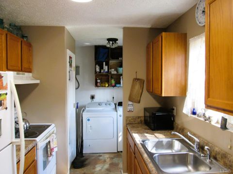 Tiny photo for 3324 Laurel Road, Shipman, VA 22971 (MLS # 364676)