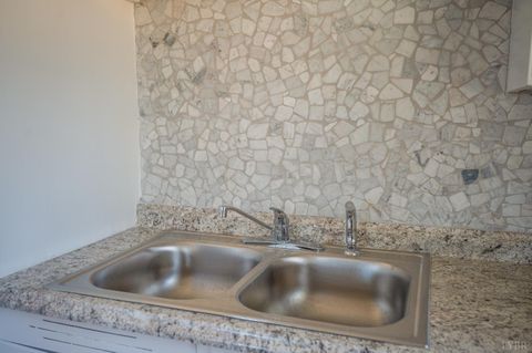 Tiny photo for 649 Amelon Road, Madison Heights, VA 24572 (MLS # 364225)