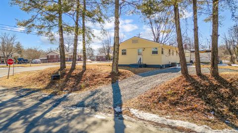 Tiny photo for 649 Amelon Road, Madison Heights, VA 24572 (MLS # 364225)