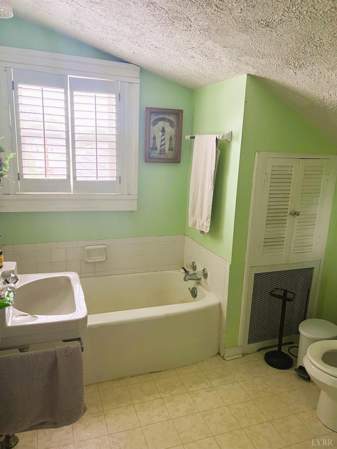 901 Bedford Avenue, Altavista, Virginia image 27