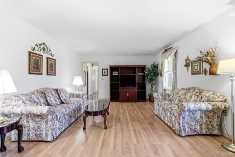 Tiny photo for 14 Sleepy Hollow Rd Rd, Lynchburg, VA 24502 (MLS # 365177)