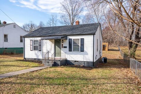 Tiny photo for 1201 Stratford Road, Lynchburg, VA 24502 (MLS # 364359)