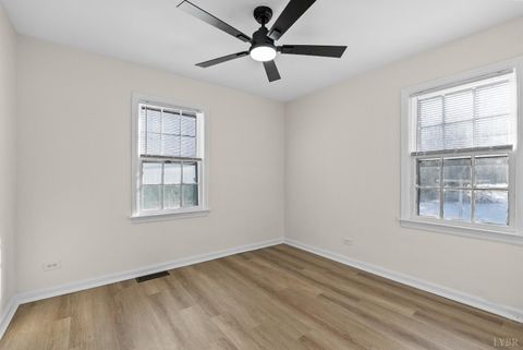 Tiny photo for 1201 Stratford Road, Lynchburg, VA 24502 (MLS # 364359)