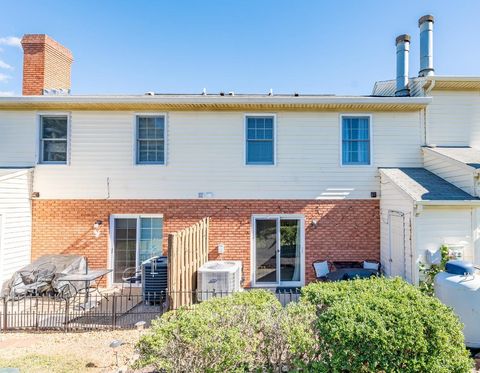 Tiny photo for 66 Cavalier Court, Lynchburg, VA 24502 (MLS # 362750)