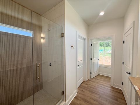 Tiny photo for 9009 Stonewall Road, Appomattox, VA 24522 (MLS # 366142)
