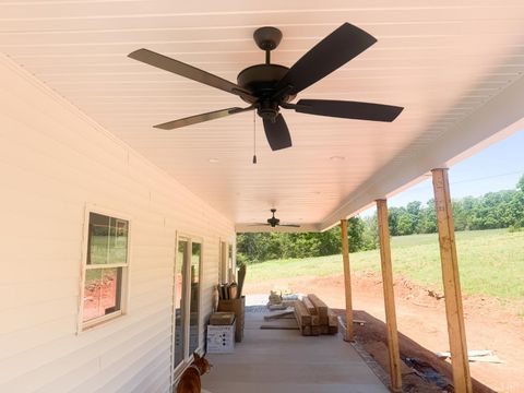 Tiny photo for 9009 Stonewall Road, Appomattox, VA 24522 (MLS # 366142)