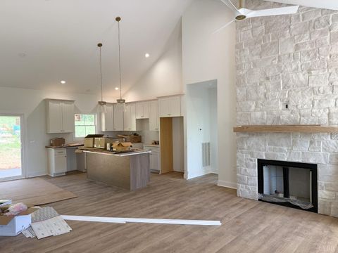 Tiny photo for 9009 Stonewall Road, Appomattox, VA 24522 (MLS # 366142)