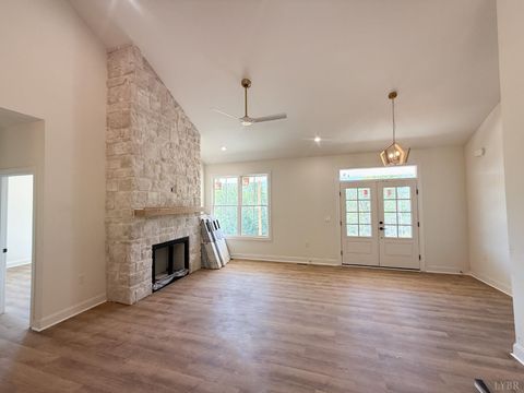 Tiny photo for 9009 Stonewall Road, Appomattox, VA 24522 (MLS # 366142)