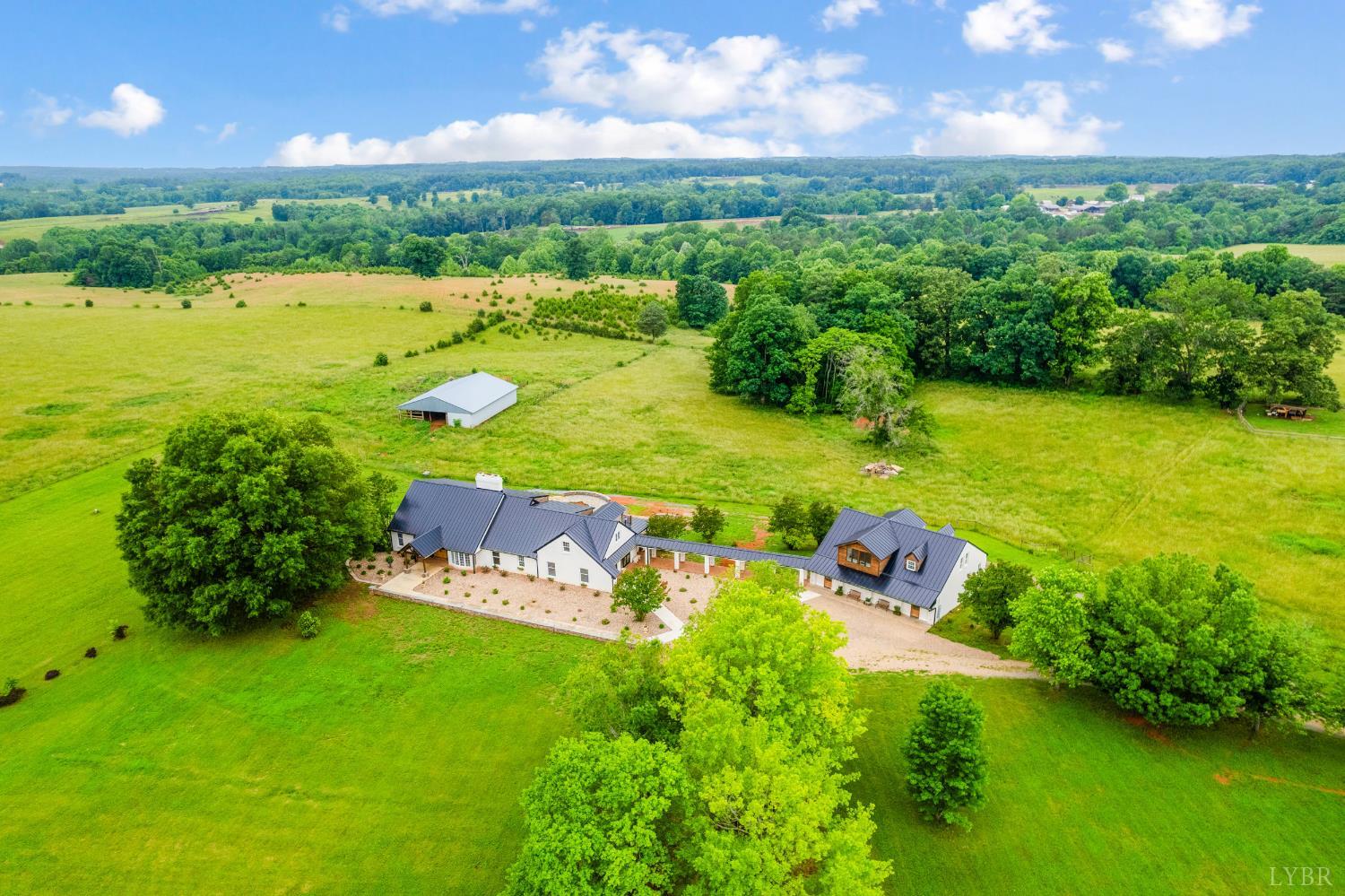 7845 Bear Creek Road, Gladys, Virginia image 2